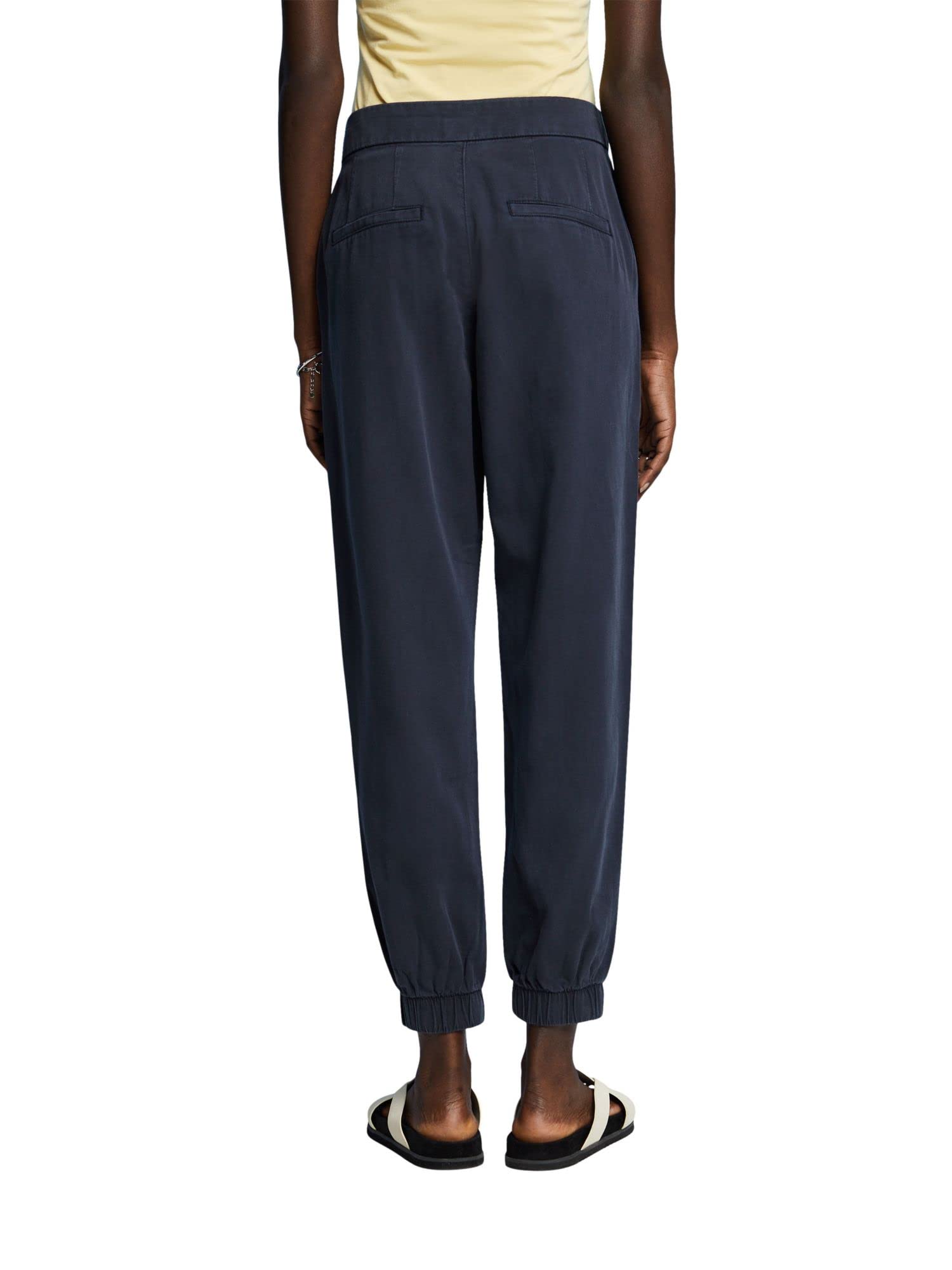 esprit-033cc1b302-damen-oberteil-zeitloser-kalifornien-stil-mit-hochwertiger-mat image 2