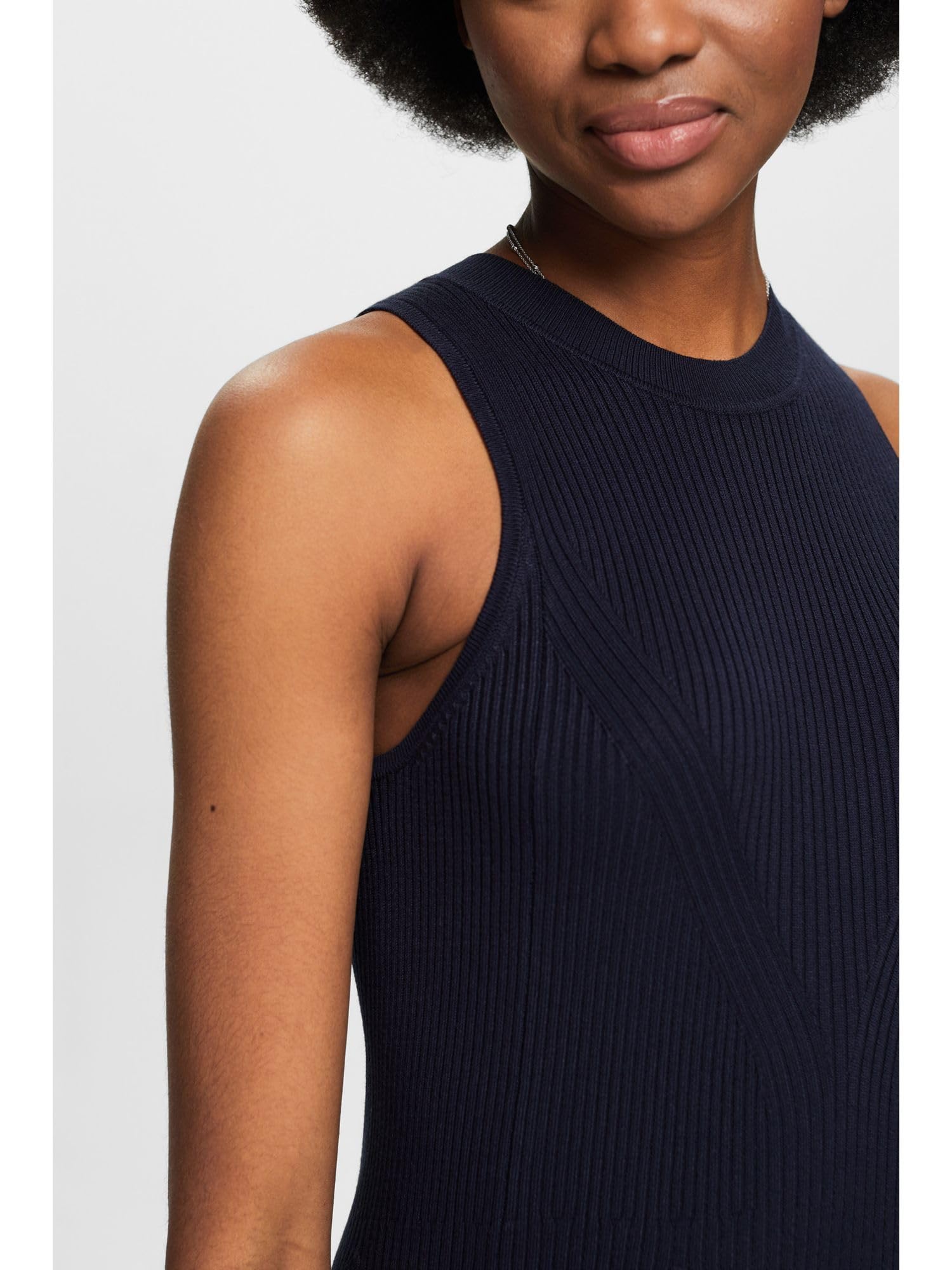 esprit-kleid-034ee1e304-damen-kleid-feminine-passform-f-llt-klein-aus image 3