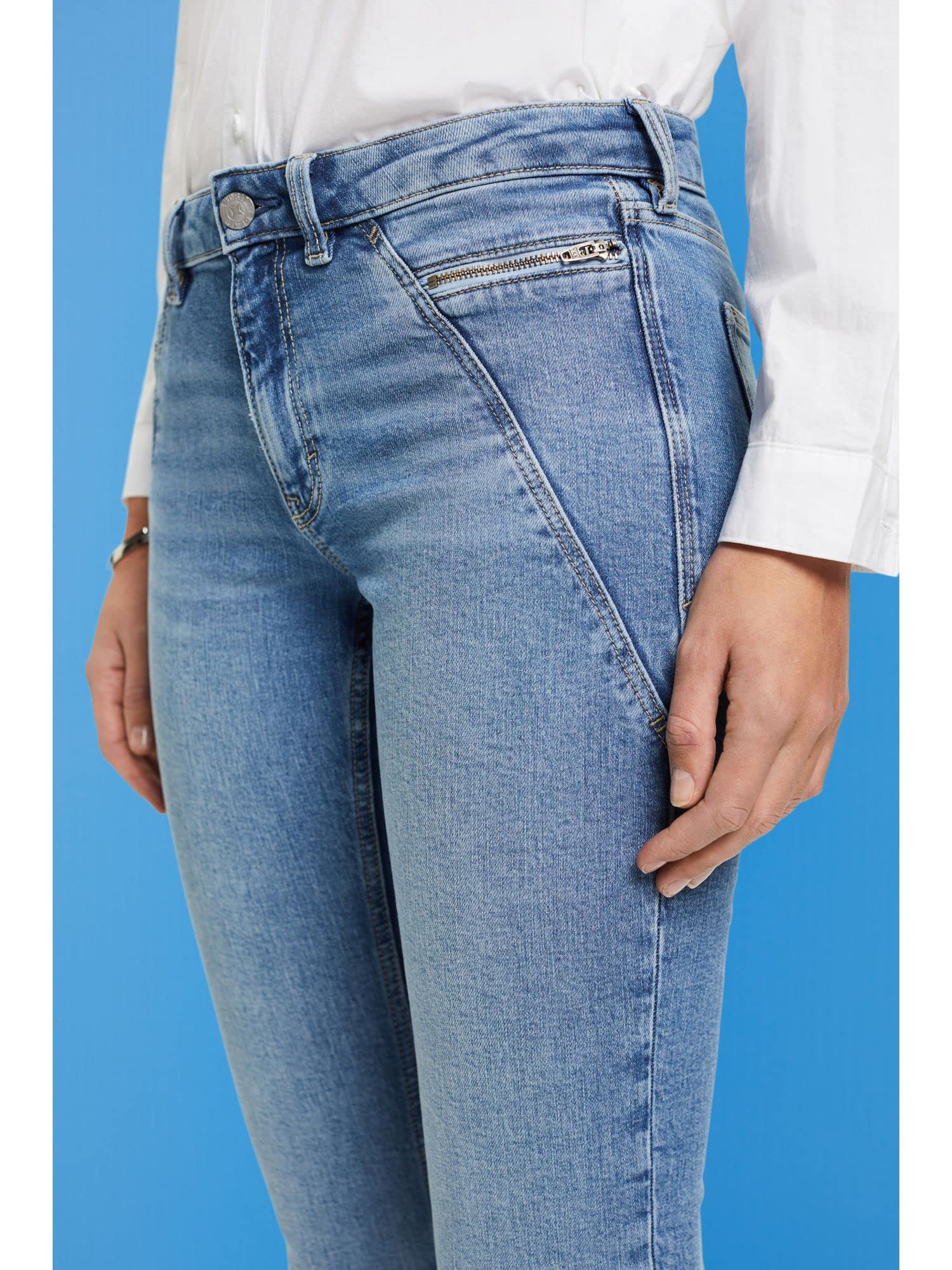 esprit-013ee1b307-damen-jeans-moderne-5-pocket-jeans-mit-bequemer-passform image 4